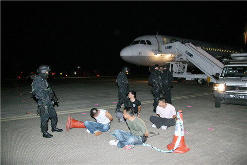 hijack exercise 2008 photo 02.jpg